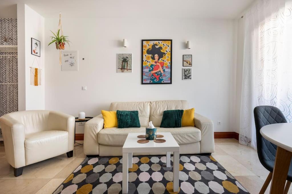 Seaesta Apartment Pool And Beach سلاتين المظهر الخارجي الصورة