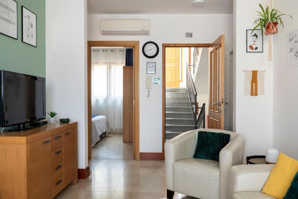 Seaesta Apartment Pool And Beach سلاتين المظهر الخارجي الصورة