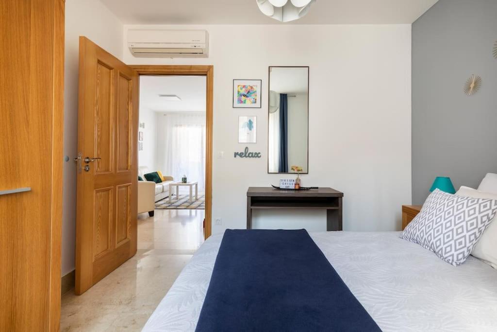 Seaesta Apartment Pool And Beach سلاتين المظهر الخارجي الصورة